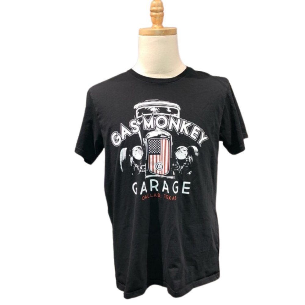 Dickies Gas Monkey Garage Flag Car Grill Graphic Tee